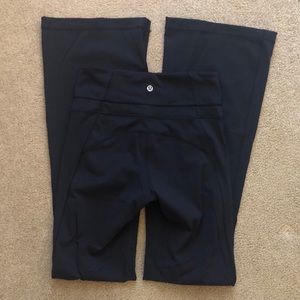 Lululemon yoga pants